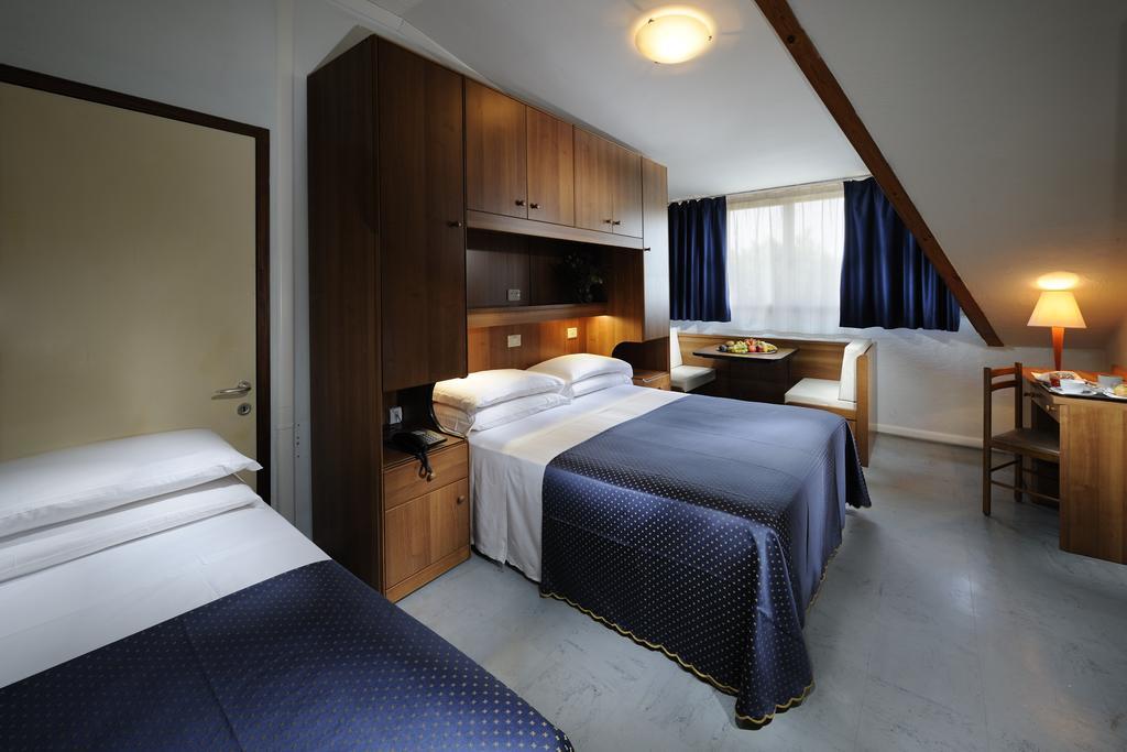 Hotel Mimosa Λινιάνο Σαμπιαντόρο Δωμάτιο φωτογραφία