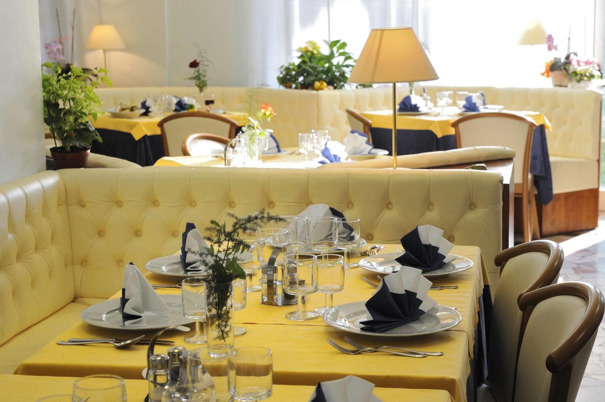 Hotel Mimosa Λινιάνο Σαμπιαντόρο Εξωτερικό φωτογραφία