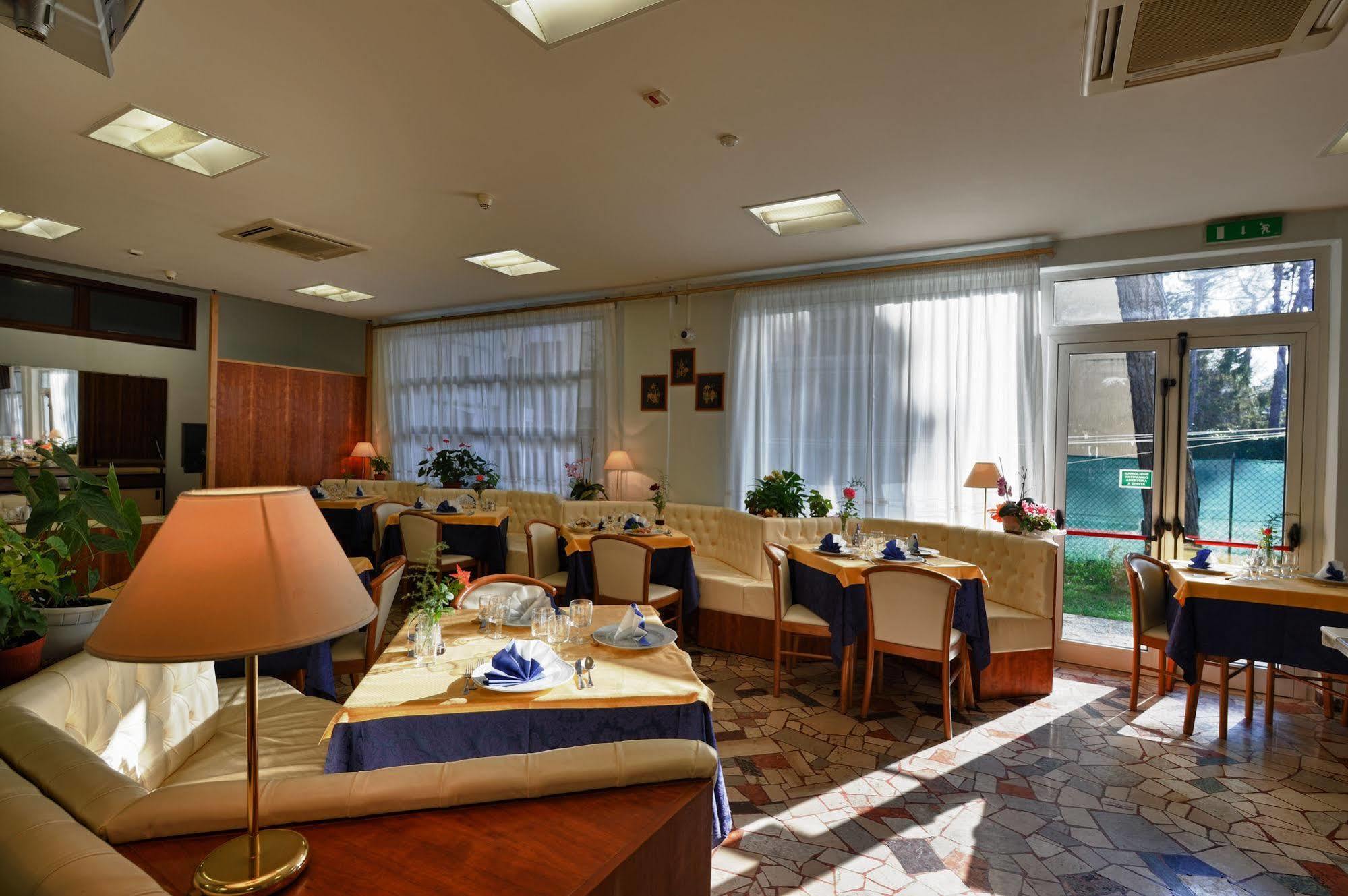 Hotel Mimosa Λινιάνο Σαμπιαντόρο Εξωτερικό φωτογραφία