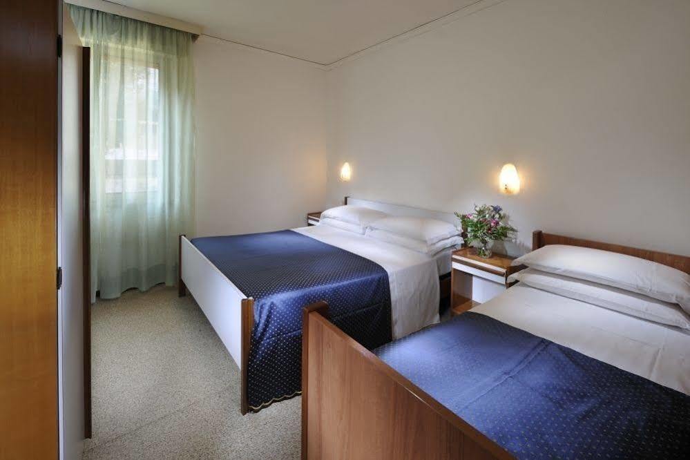Hotel Mimosa Λινιάνο Σαμπιαντόρο Εξωτερικό φωτογραφία