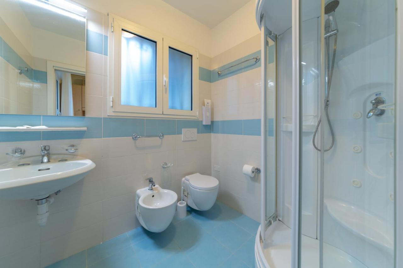 Hotel Mimosa Λινιάνο Σαμπιαντόρο Εξωτερικό φωτογραφία
