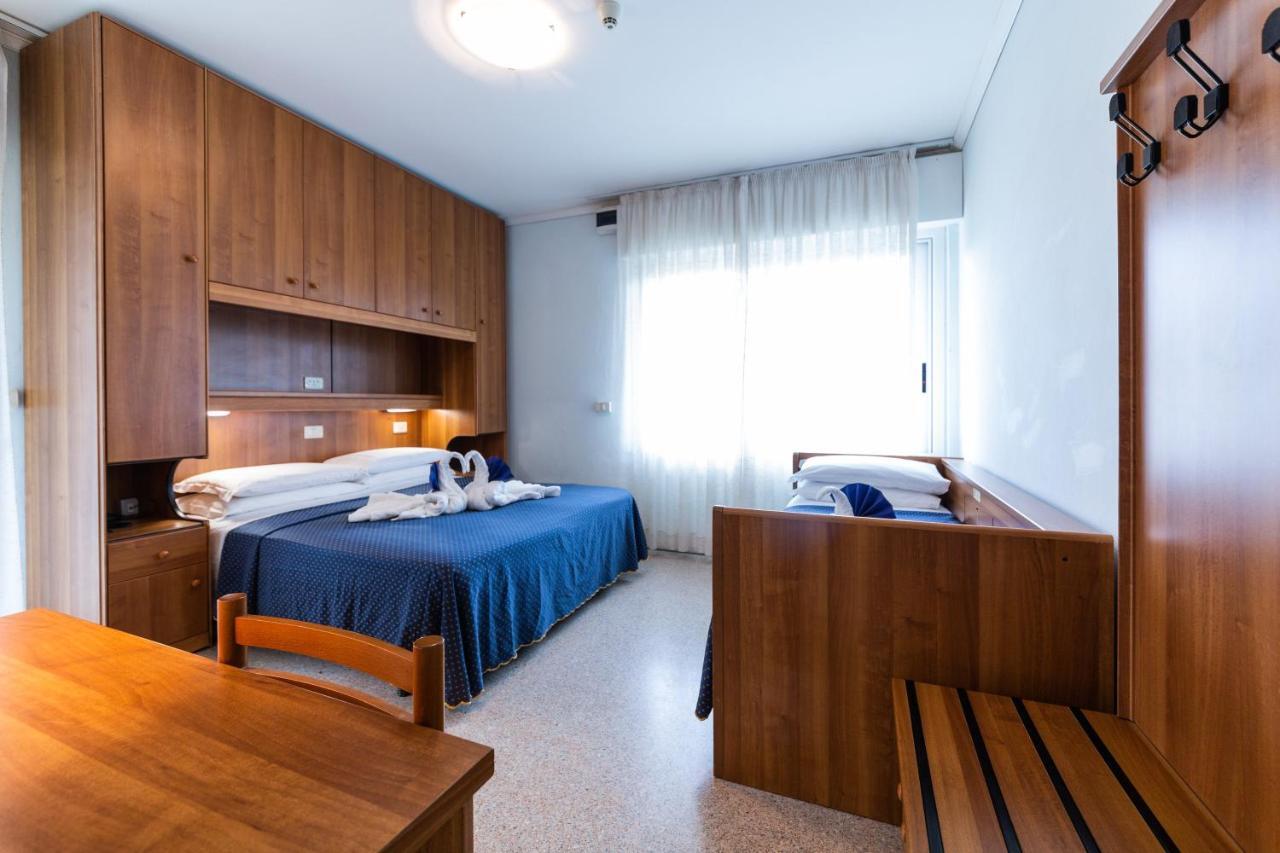 Hotel Mimosa Λινιάνο Σαμπιαντόρο Εξωτερικό φωτογραφία