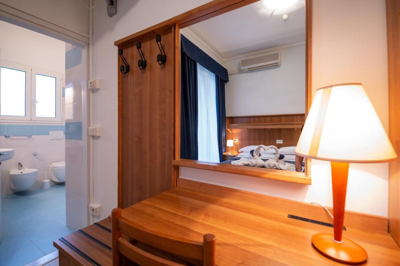 Hotel Mimosa Λινιάνο Σαμπιαντόρο Εξωτερικό φωτογραφία